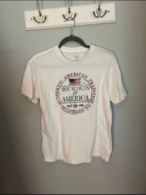 Boy Scouts of America White Graphic Short Sleeve Tee